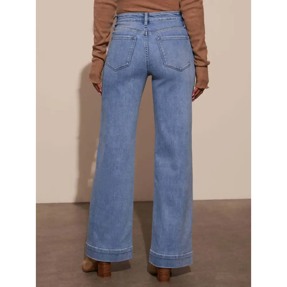 830e80ba-8d82-480d-805f-5e895e4c2264-Max