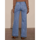 830e80ba-8d82-480d-805f-5e895e4c2264-Max