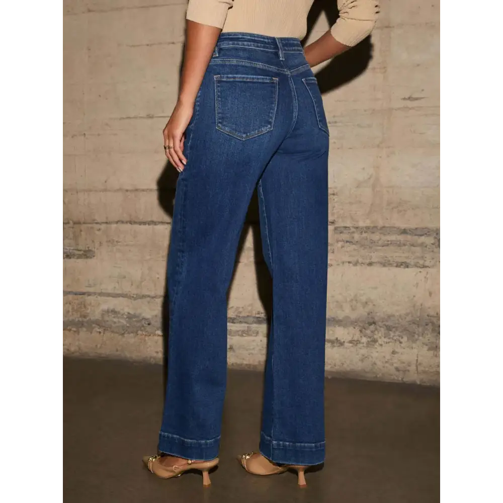 c88843bf-8bbb-4cc6-aaec-61710f0432a0-Max