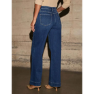 c88843bf-8bbb-4cc6-aaec-61710f0432a0-Max